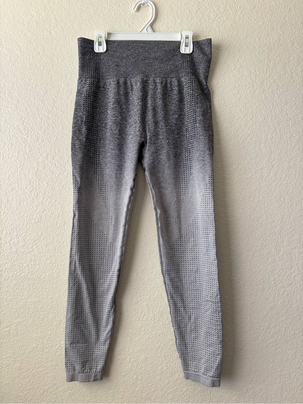 Uniqlo Kids Seamless Ombre Gray Leggings